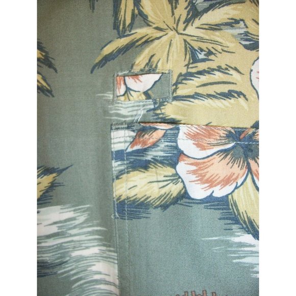 Tommy Bahama Hawaiian Shirt L Vented Fishing Floral Rayon Green - Picture 4 of 12